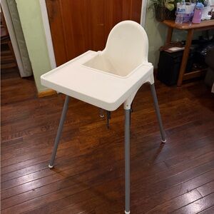 Cream High Chair with Gray Legs